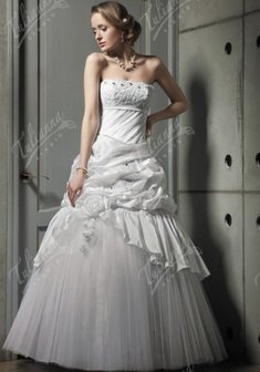 Свадебное платье W33812. С пышной юбкой, длинное без шлейфа.