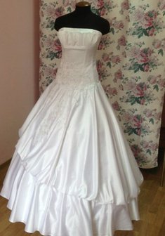 Свадебное платье W33831. С пышной юбкой, длинное без шлейфа.