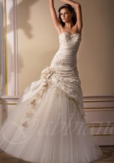 Свадебное платье Ф33923. С пышной юбкой, длинное без шлейфа.